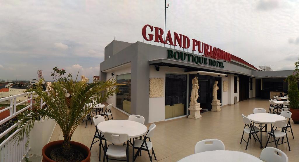 فندق Grand Puri Saron يوغياكارتا المظهر الخارجي الصورة